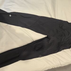 Lululemon Black Leggings Capri Size 4
